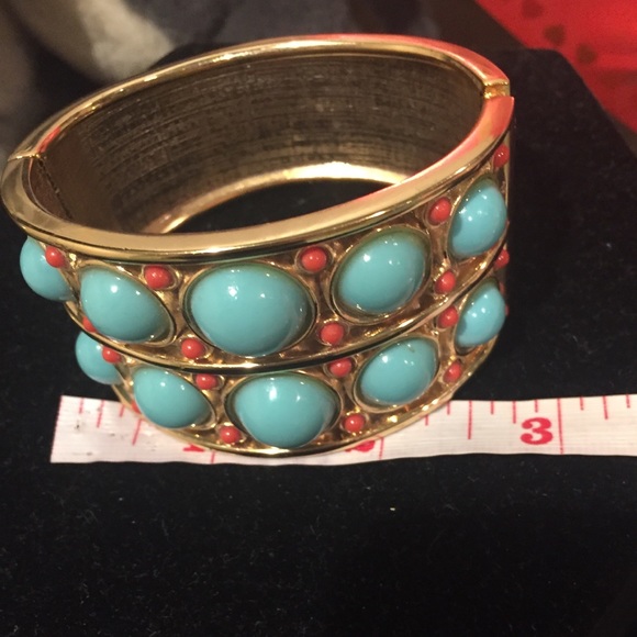 🛍2 for $35🛍NWOT Gold bracelet, teal green and coral stones - Picture 3 of 6